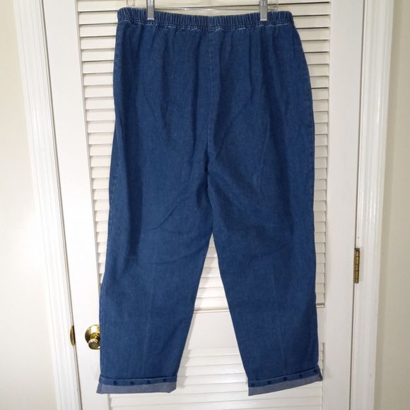 Denim & Co Crop Jeans Size Large Pull On Floral Embroidered Hems Inseam 25" - Picture 6 of 10